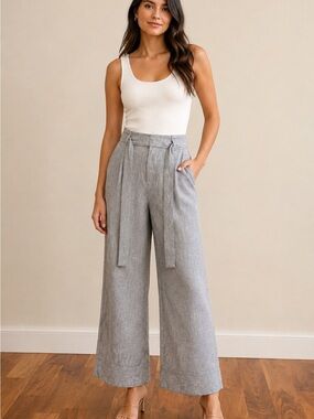 High-Rise Wide-Leg Linen-Blend Pants in Light Gray